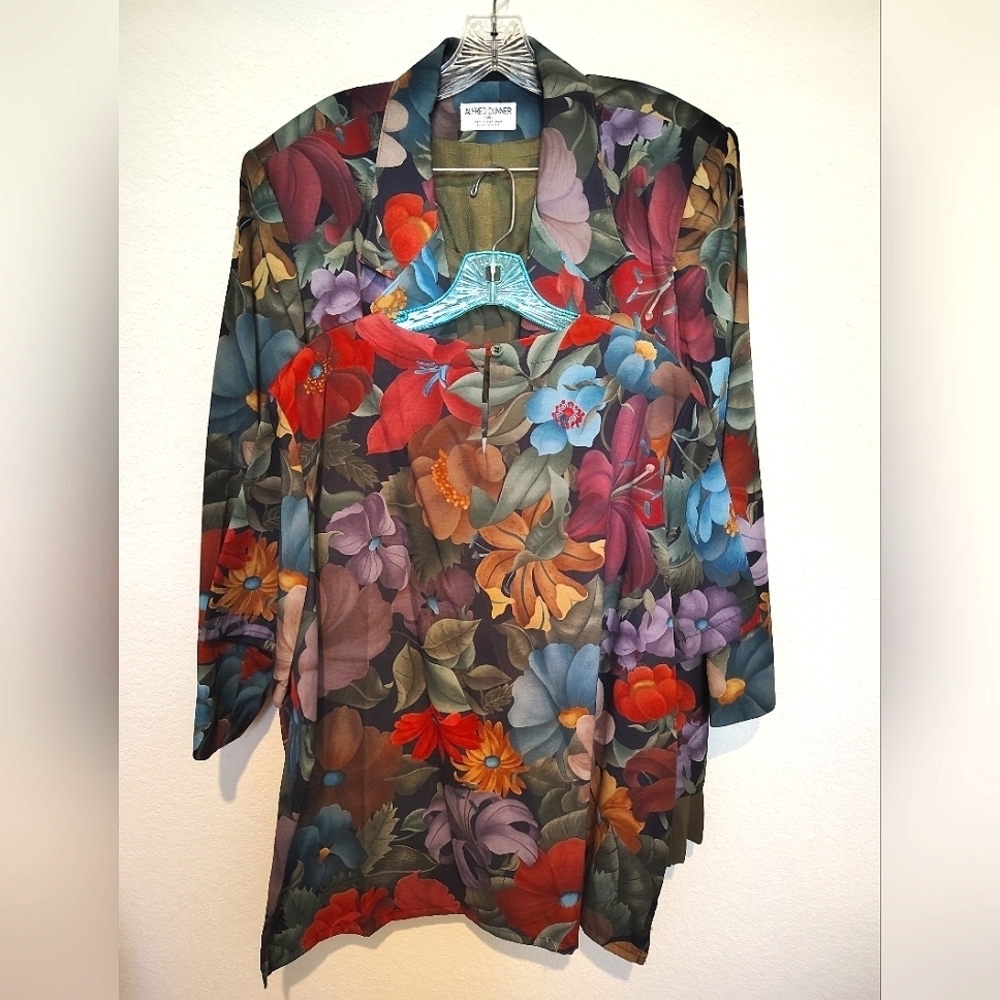 Alfred Dunner Jacket & Skirt Set With Undershirt Made In USA